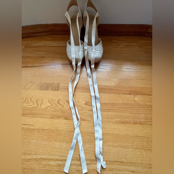 2/$20 - Wild Diva Lounge Lace Espadrille Wedge Sandals, Size 7 | Ivory/Cream - Picture 7 of 9